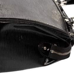 مملوكة مسبقًا حقيبة لوي فيتون "بريا إم إم" جلد إيبي أسود إليكتريك