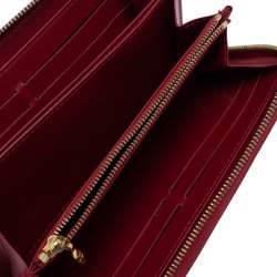 مملوكة مسبقًا محفظة لوي فيتون "زيبي" جلد لامع مونوغرامي أحمر 
