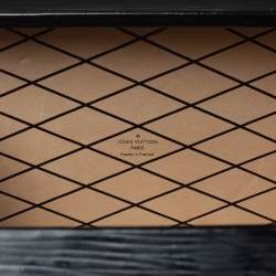 مملوكة مسبقًا Louis Vuitton Black Epi Leather Petite Malle Clutch Bag