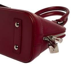 مملوكة مسبقًا Louis Vuitton Fuchsia Epi Leather Alma BB Bag