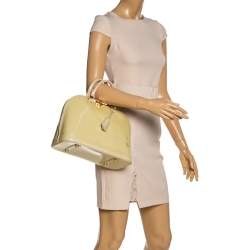 مملوكة مسبقًا Louis Vuitton Vert Impression Monogram Vernis Leather Alma PM Bag