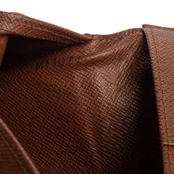 مملوكة مسبقًا Louis Vuitton Monogram Canvas Eugenie Wallet