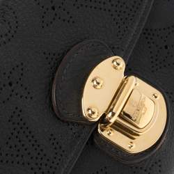 مملوكة مسبقًا Louis Vuitton Black Monogram Mahina Leather Amelia Wallet