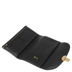 مملوكة مسبقًا Louis Vuitton Black Monogram Mahina Leather Amelia Wallet