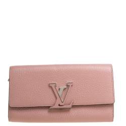 Louis Vuitton Red Taurillon Capucines Wallet Leather Pony-style calfskin  ref.410258 - Joli Closet