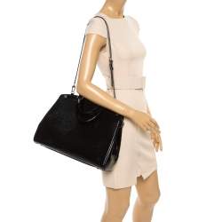 مملوكة مسبقًا Louis Vuitton Black Electric Epi Leather Brea GM Bag