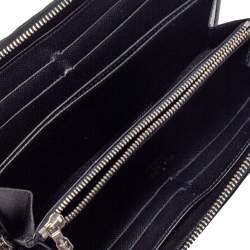 مملوكة مسبقًا Louis Vuitton Black Electric Epi Leather Zippy Wallet