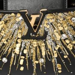 مملوكة مسبقًا Louis Vuitton Black Leather Crystal Embellished Capucines Mini Bag