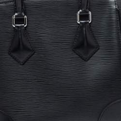 مملوكة مسبقًا Louis Vuitton Black Epi Leather Phenix PM Bag
