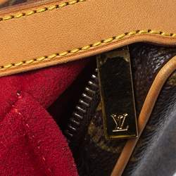 مملوكة مسبقًا Louis Vuitton Monogram Canvas Croissant PM Bag