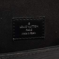 مملوكة مسبقًا Louis Vuitton Black Epi Leather Cluny BB Bag
