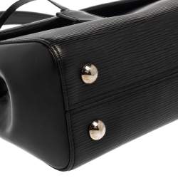 مملوكة مسبقًا Louis Vuitton Black Epi Leather Cluny BB Bag