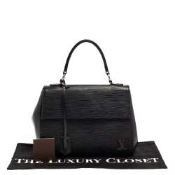 مملوكة مسبقًا Louis Vuitton Black Epi Leather Cluny BB Bag