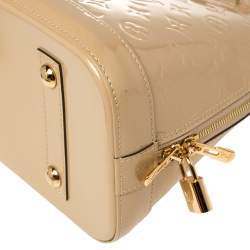 مملوكة مسبقًا حقيبة لوي فيتون ألما فيرنيه مونوغرامي دون صغيرة