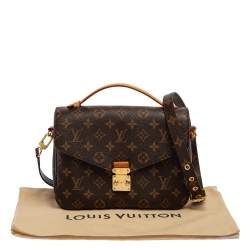 مملوكة مسبقًا Louis Vuitton Monogram Canvas Pochette Metis Bag