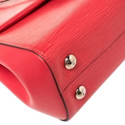 مملوكة مسبقًا Louis Vuitton Grenade Epi Leather Cluny BB Bag