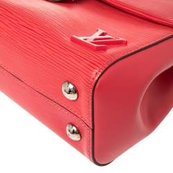 مملوكة مسبقًا Louis Vuitton Grenade Epi Leather Cluny BB Bag