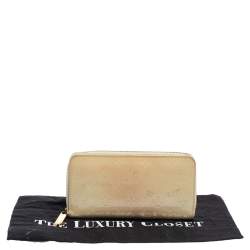 Pre Owned Louis Vuitton Blanc Corail Monogram Vernis Zippy Wallet