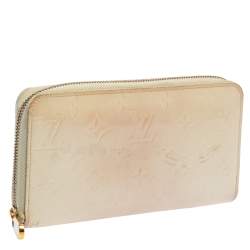 Pre Owned Louis Vuitton Blanc Corail Monogram Vernis Zippy Wallet