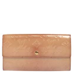 مملوكة مسبقًا Louis Vuitton Noisette Monogram Vernis Sarah Wallet