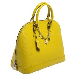 Pre Owned Louis Vuitton Pistache Epi Leather Alma MM Bag