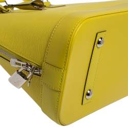 Pre Owned Louis Vuitton Pistache Epi Leather Alma MM Bag
