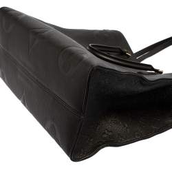 Pre Owned Louis Vuitton Black Monogram Empreinte Leather Onthego GM Bag