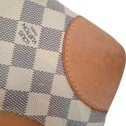 مملوكة مسبقًا Louis Vuitton White Damier Azur Canvas Hampstead MM Bag