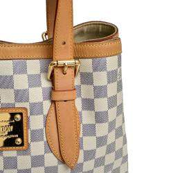 مملوكة مسبقًا Louis Vuitton White Damier Azur Canvas Hampstead MM Bag