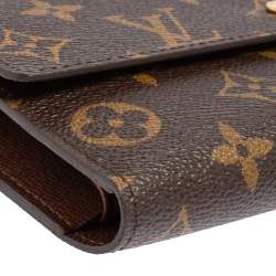 مملوكة مسبقًا Louis Vuitton Monogram Canvas Porte-Tresor International Wallet