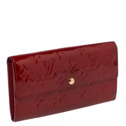 Pre Owned Louis Vuitton Red Monogram Vernis Sarah Wallet
