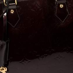 مملوكة مسبقًا حقيبة لوي فيتون ألما جلد لامع مونوغرامي أحمر داكن