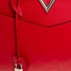 Pre Owned Louis Vuitton Rubis Monogram Cuir Plume Very Zipped Bag