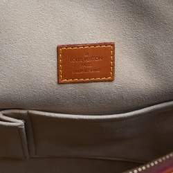 مملوكة مسبقًا Louis Vuitton Caramel Nomade Leather Vertical Lockit Bag