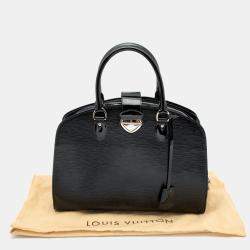 مملوكة مسبقًا حقيبة لوي فيتون بون نوف  جلد إيبي أسود اليكتريك GM 