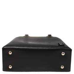 مملوكة مسبقًا Louis Vuitton Black Epi Leather Kleber MM Bag