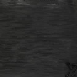 مملوكة مسبقًا Louis Vuitton Black Epi Leather Kleber MM Bag