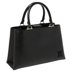 مملوكة مسبقًا Louis Vuitton Black Epi Leather Kleber MM Bag