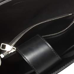 مملوكة مسبقًا Louis Vuitton Black Epi Leather Kleber MM Bag