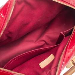 مملوكة مسبقًا حقيبة لوي فيتون سوميت دريف جلد لامع أحمر  