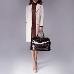 Pre Owned حقيبة لوي فيتون ألما جلد لامع مونوغرامي أحمر داكن