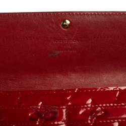 مملوكة مسبقًا محفظة لوي فيتون سارا جلد لامع مونوغرامي أحمر