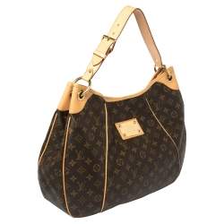 مملوكة مسبقًا حقيبة لوي فيتون غاليرا كانفاس مونوغرامي GM