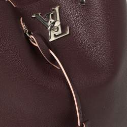 Pre Owned Louis Vuitton Prune Leather Lockme Bucket Bag