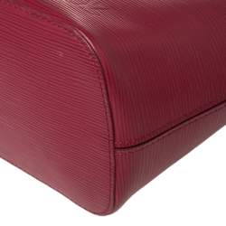 مملوكة مسبقًا Louis Vuitton Fuchsia Epi Leather Neverfull PM Bag