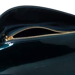 مملوكة مسبقًا Louis Vuitton Blue Nuit Vernis Sobe Clutch