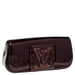 مملوكة مسبقًا حقيبة كلتش لوي فيتون سوبي جلد لامع عنابي