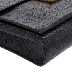 Pre Owned Louis Vuitton Black Crinkled Leather Indra Portfolio Clutch