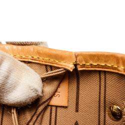 مملوكة مسبقًا Louis Vuitton Monogram Canvas Neverfull PM Bag