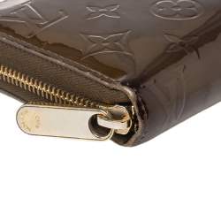 Louis Vuitton Vert Olive Monogram Vernis Zippy Wallet